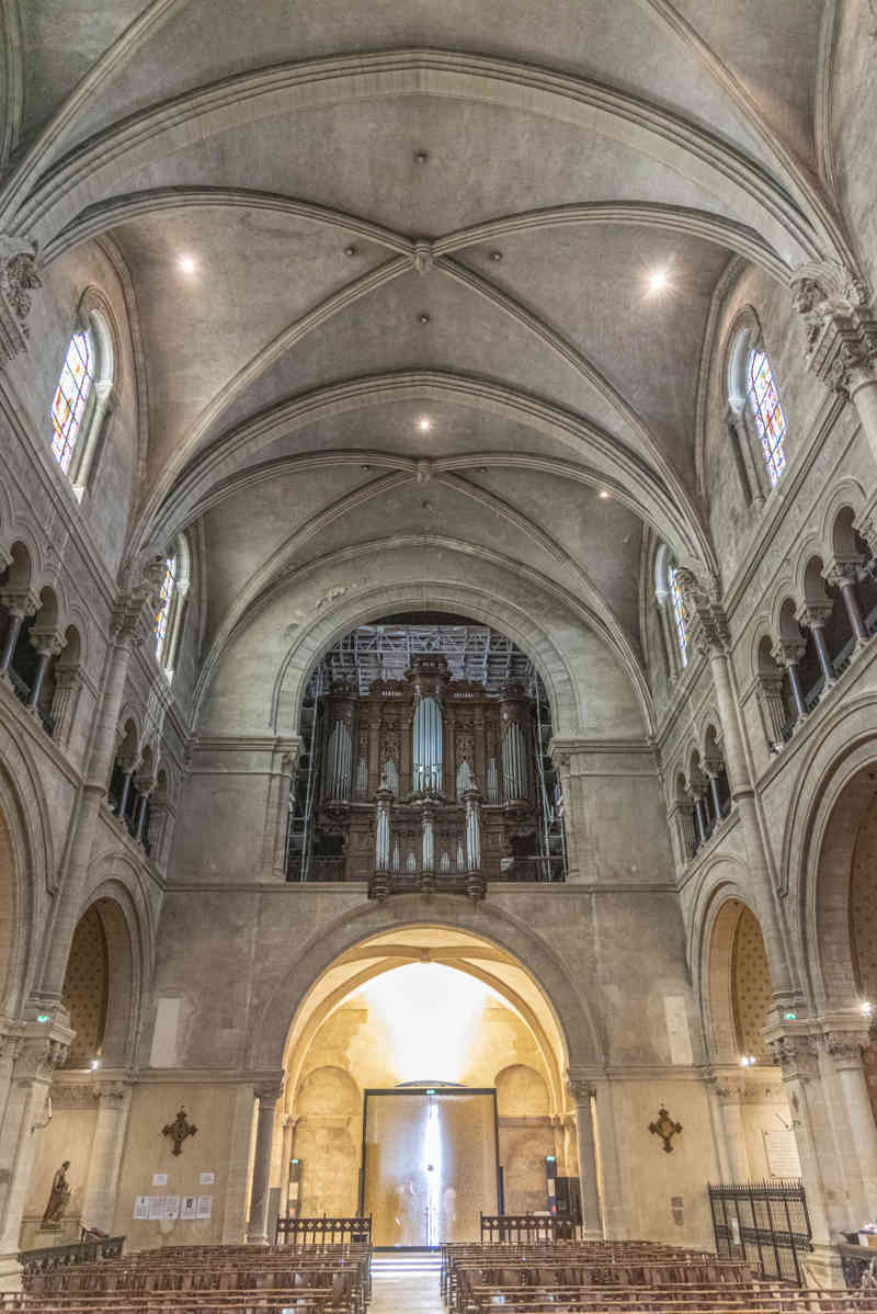 Francia - Nimes 012 - catedral de Saint Castor de Nimes.jpg